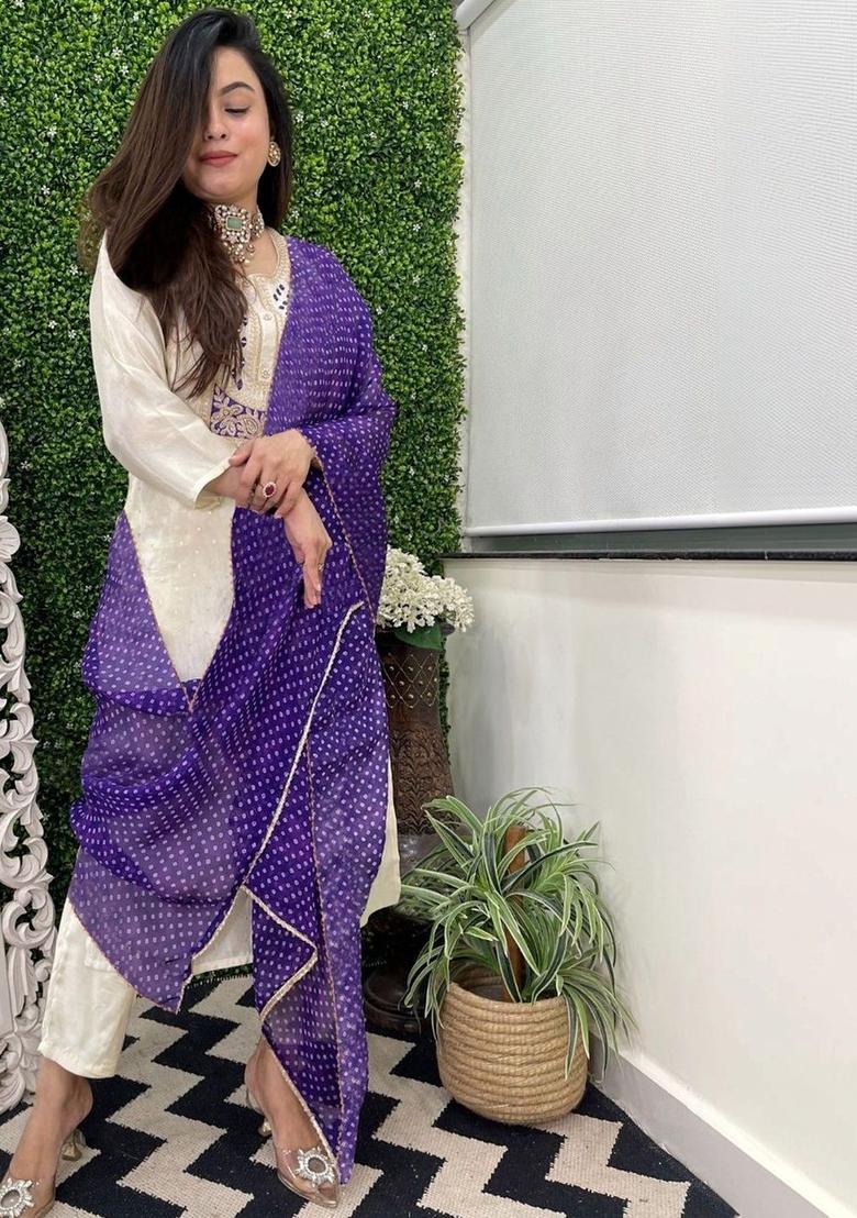 Off White Solid Viscose Kurta Set - Indya