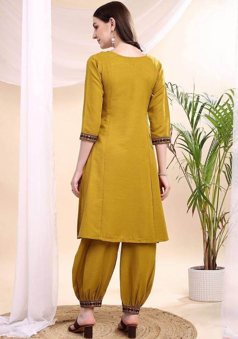 Yellow Embroidered Viscose Kurta Set - Indya