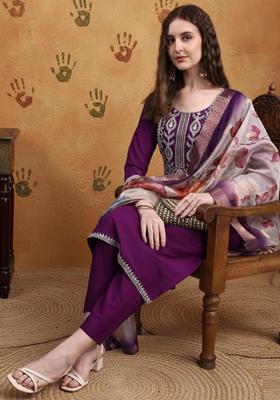 Violet Embroidered Silk Blend Kurta Set