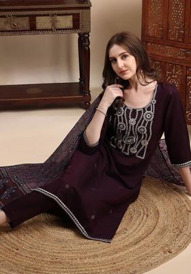 Violet Embroidered Silk Blend Kurta Set