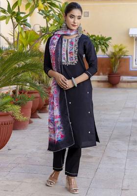 Black Embroidered Viscose Kurta Set