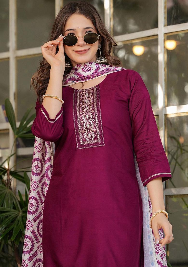 Maroon Embroidered Viscose Kurta Set - Indya
