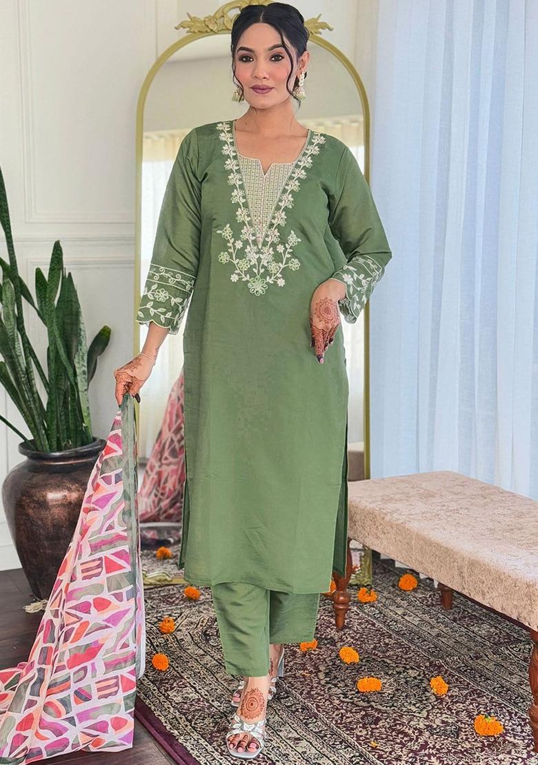 Green Yoke Design Viscose Kurta Set - Indya