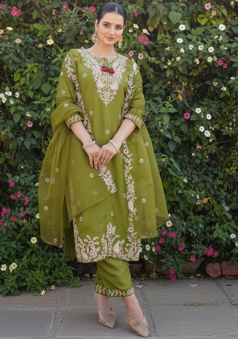 Green Embroidered Viscose Kurta Set — view on Indya
