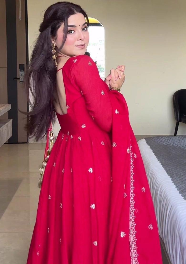 Red Embroidered Georgette Kurta Set - Indya