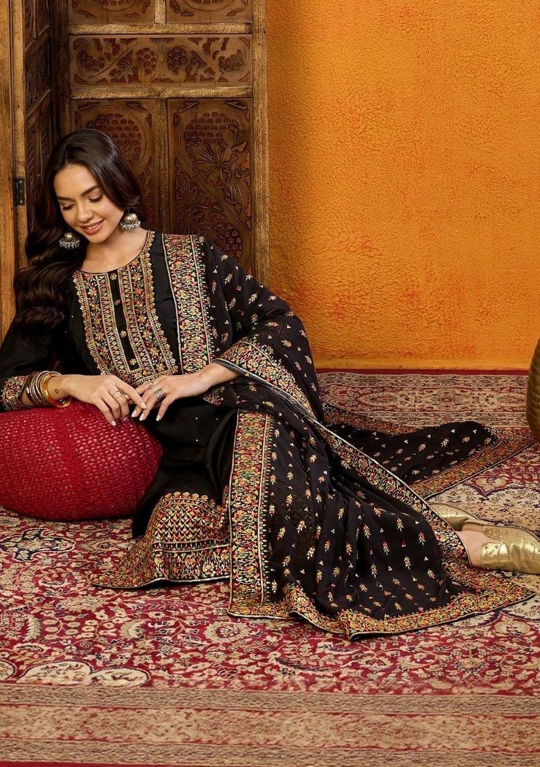 Black Embroidered Silk Kurta Set - Indya