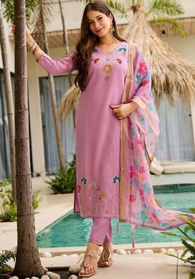 Lavender Embroidered Viscose Kurta Set
