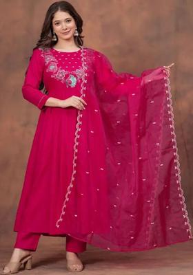 Fuchsia Embroidered Viscose Kurta Set