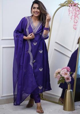 Violet Embroidered Silk Blend Kurta Set