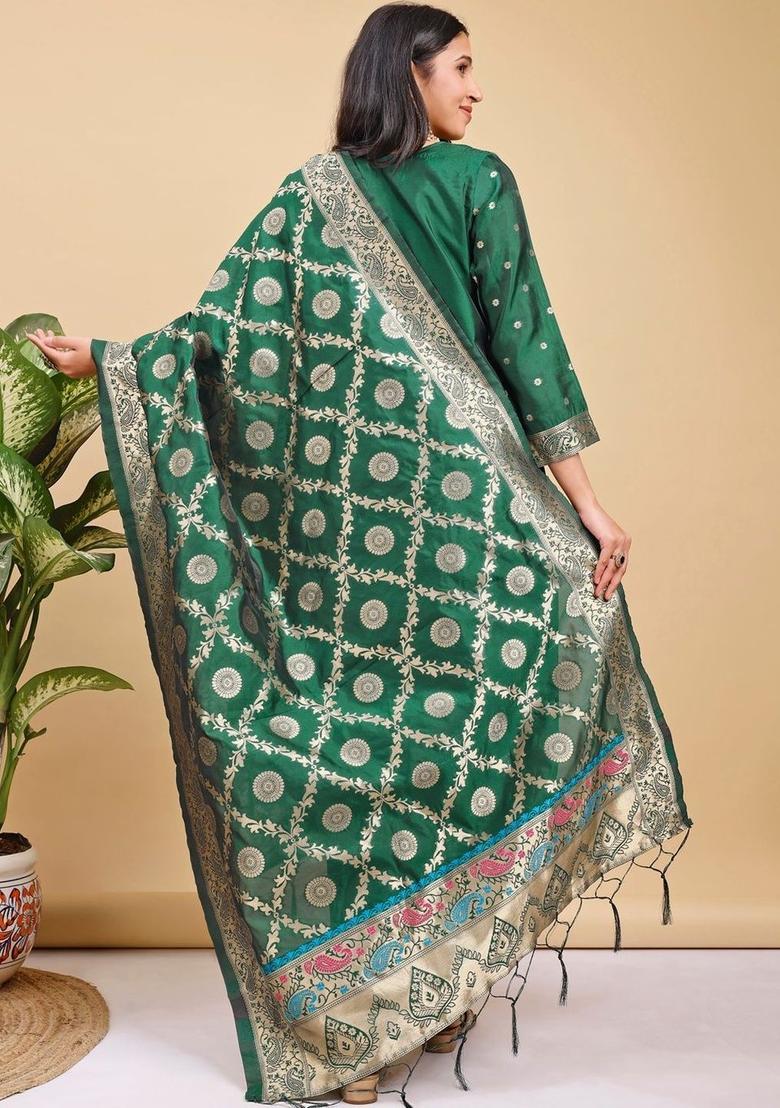 Green Woven Design Silk Kurta Set - Indya