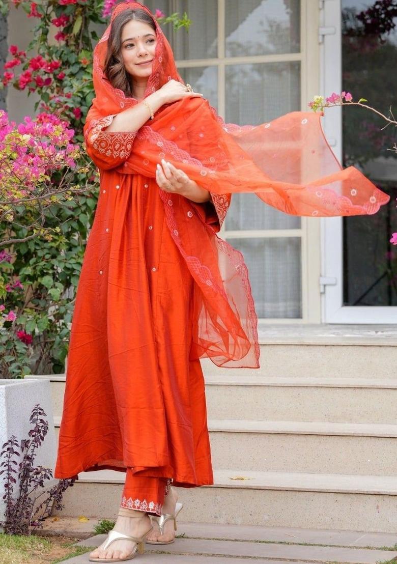 Red Embroidered Silk Kurta Set - Indya