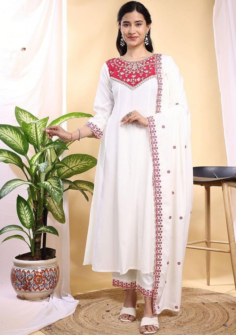 Off White Embroidered Silk Kurta Set - Indya