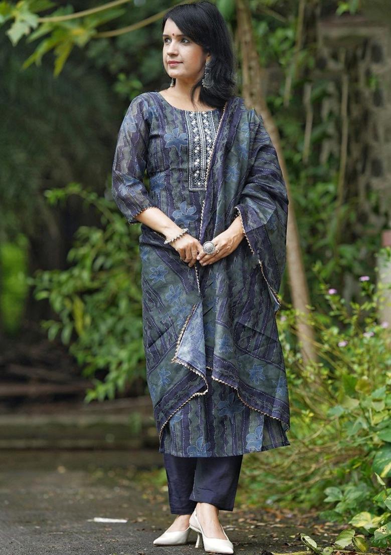 Blue Embroidered Viscose Kurta Set - Indya