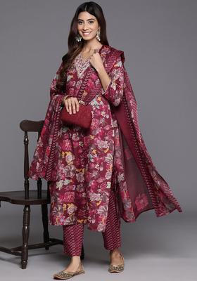 Maroon Printed Silk Blend Kurta Set