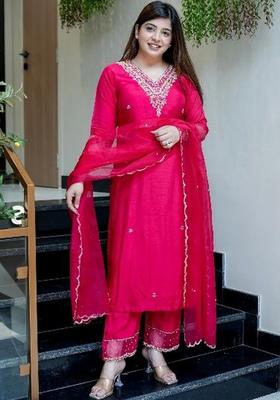 Fuchsia Embroidered Chanderi Kurta Set