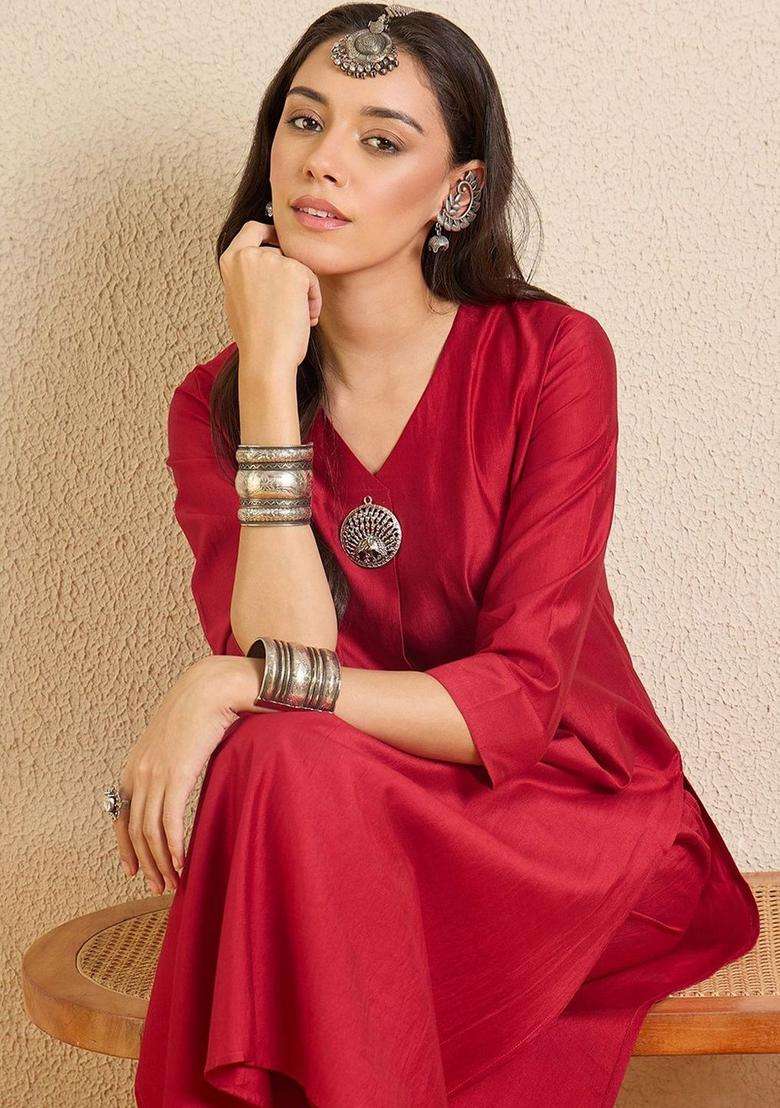 Red Solid Liva Kurta Set - Indya