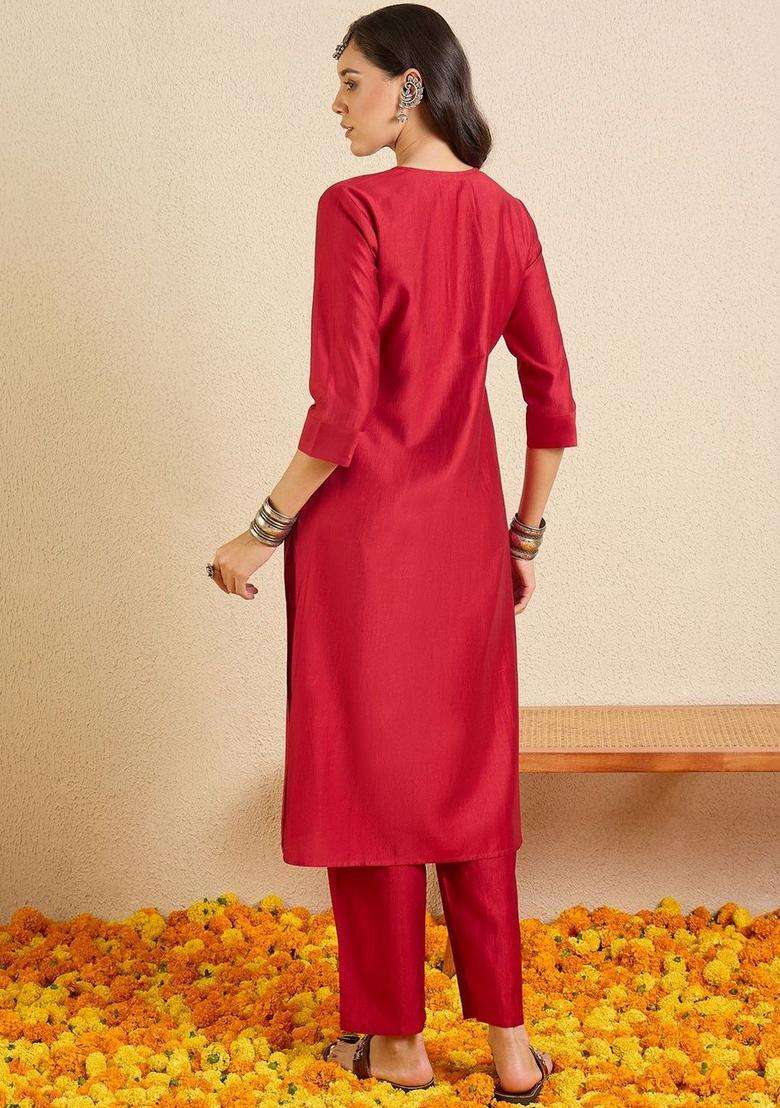 Red Solid Liva Kurta Set - Indya