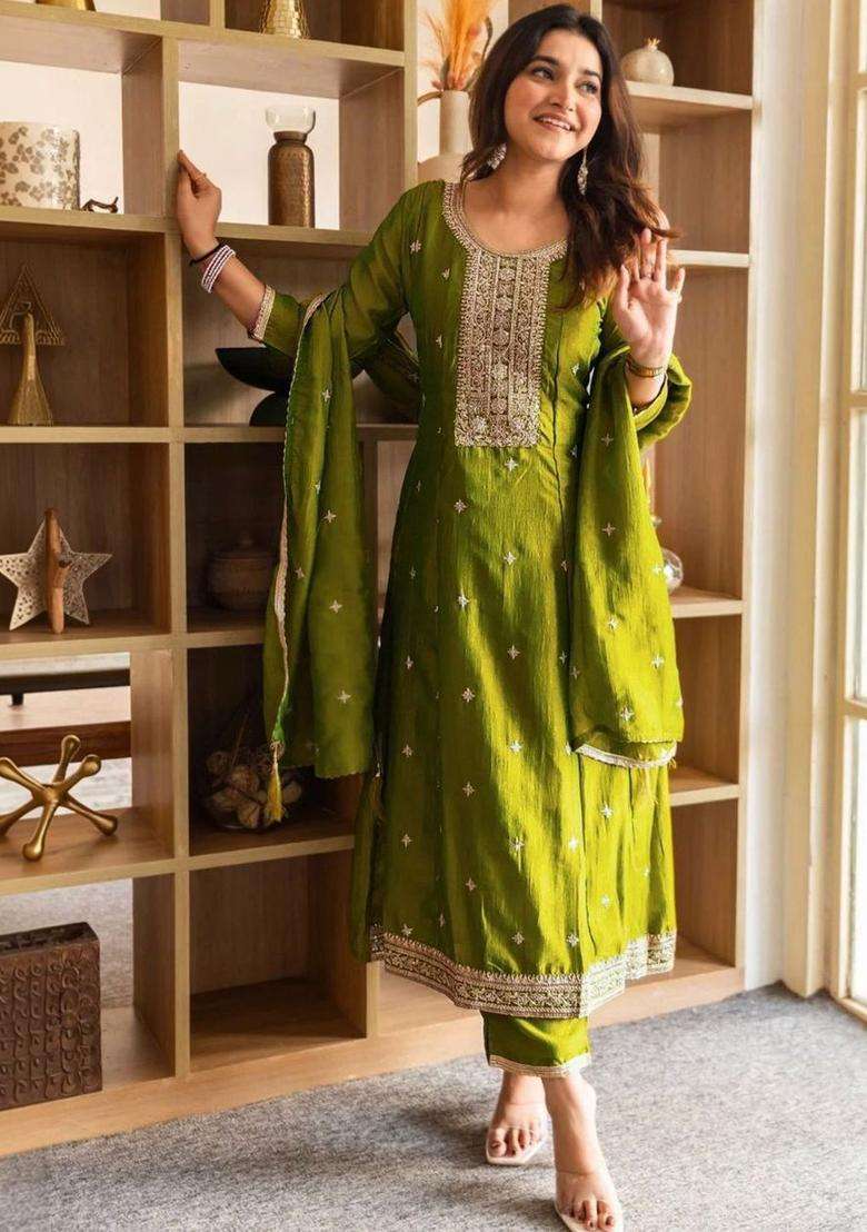 Lime Green Embroidered Silk Blend Kurta Set - Indya