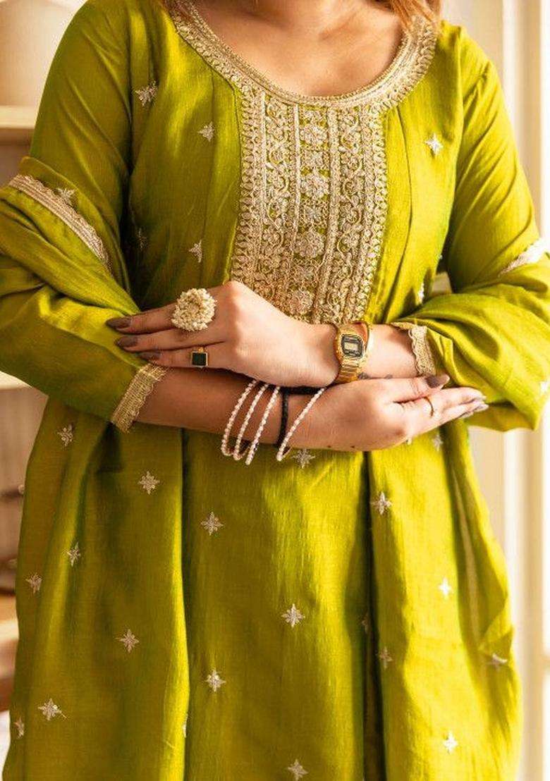 Lime Green Embroidered Silk Blend Kurta Set - Indya