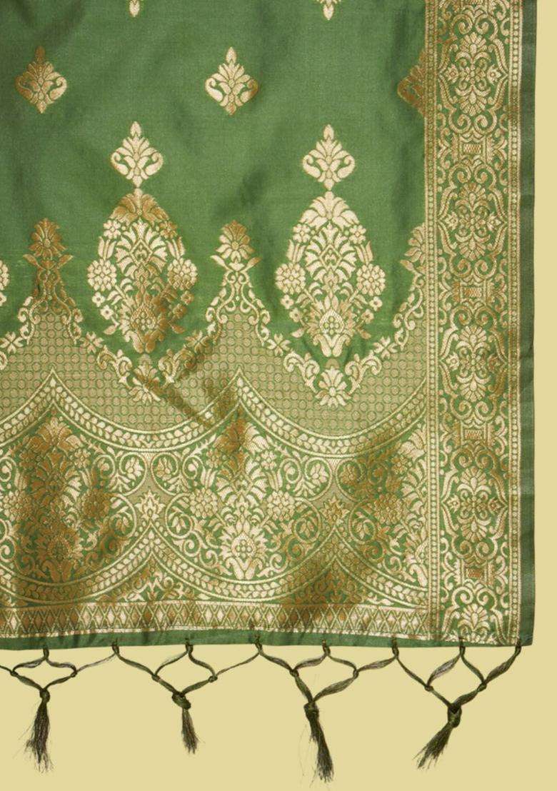 Green Woven Design Silk Blend Kurta Set - Indya