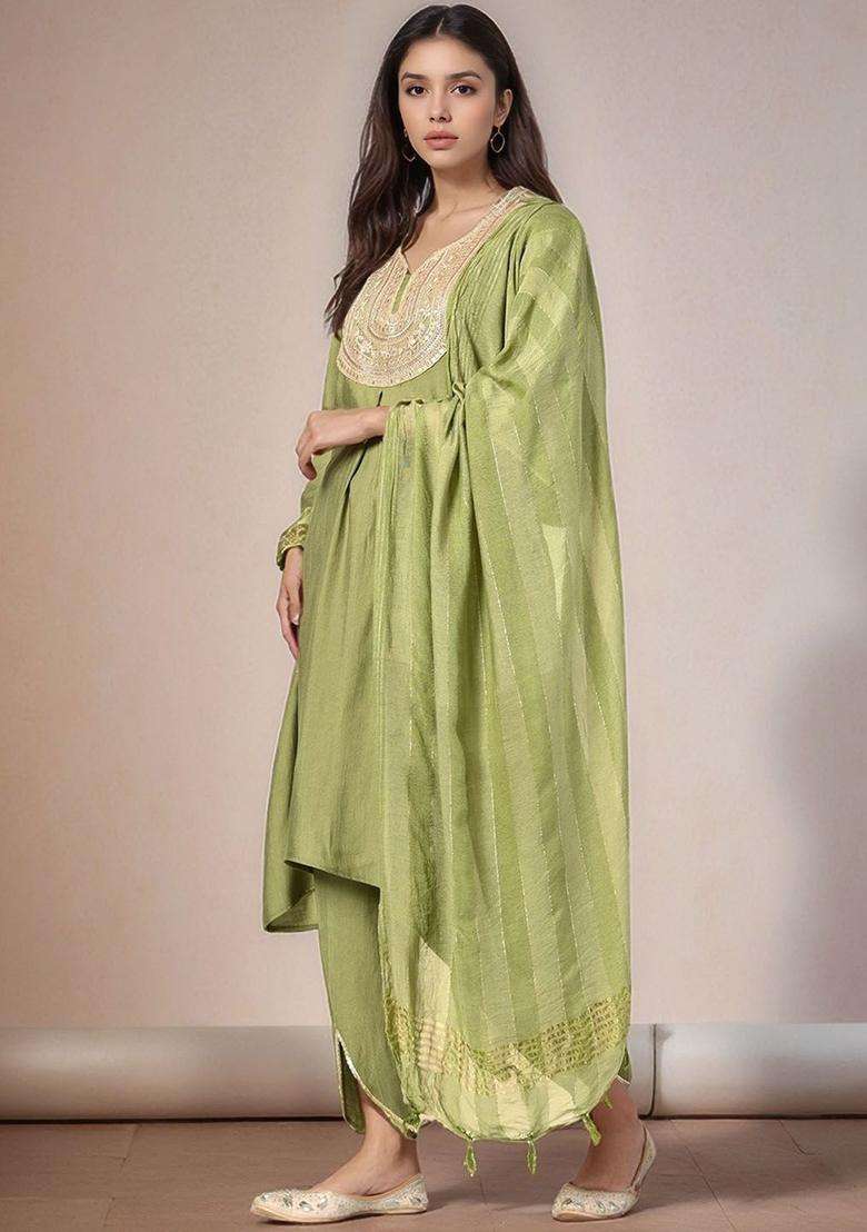Green Solid Silk Blend Kurta Set - Indya