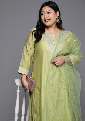 Green Yoke Design Silk Blend Kurta Set
