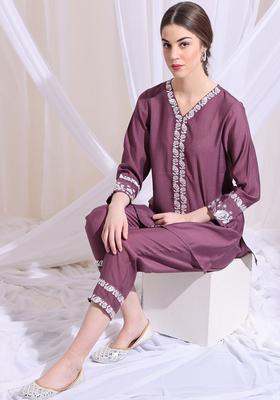 Mauve Embroidered Silk Blend Kurta Set