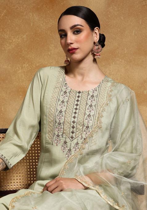 Green Embroidered Cotton Kurta Set — view on Indya