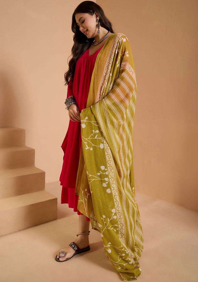 Red Solid Viscose Kurta Set - Indya