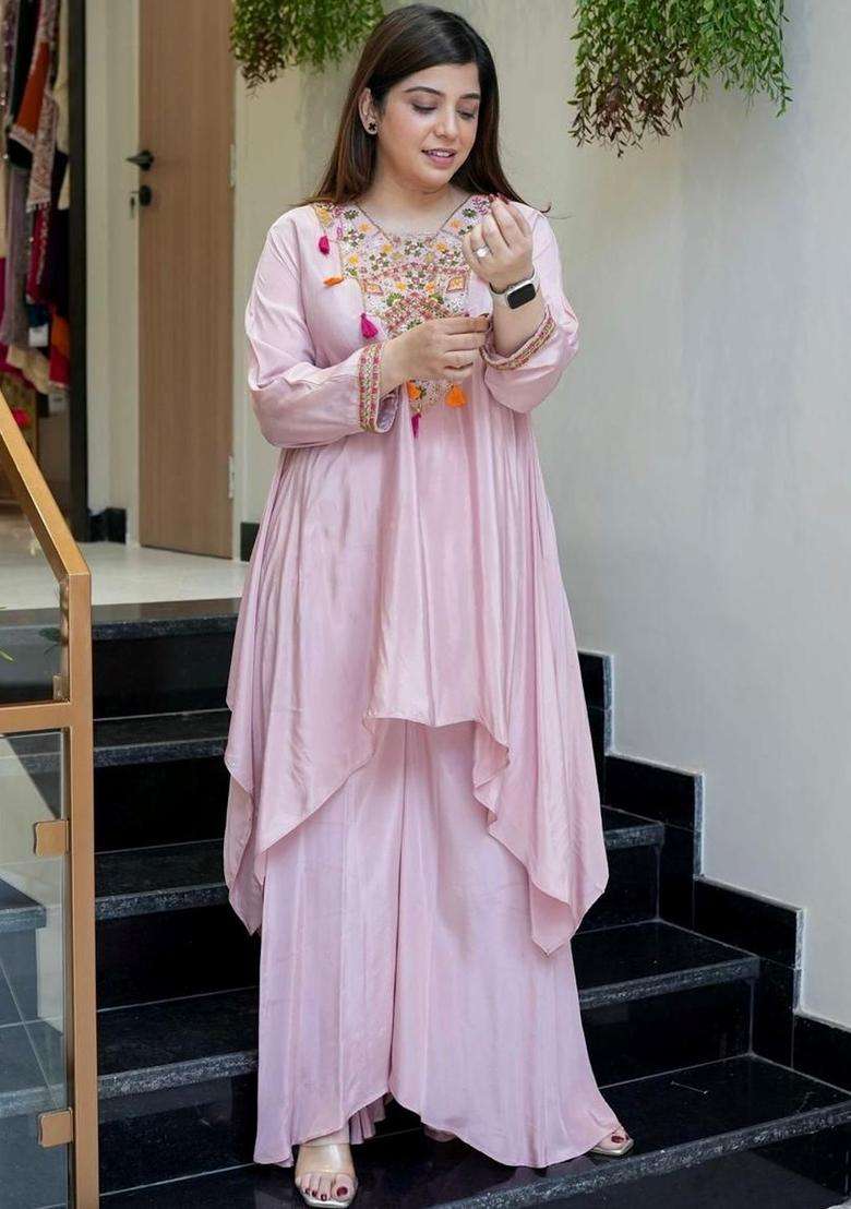 Pink Embroidered Crepe Kurta Set - Indya