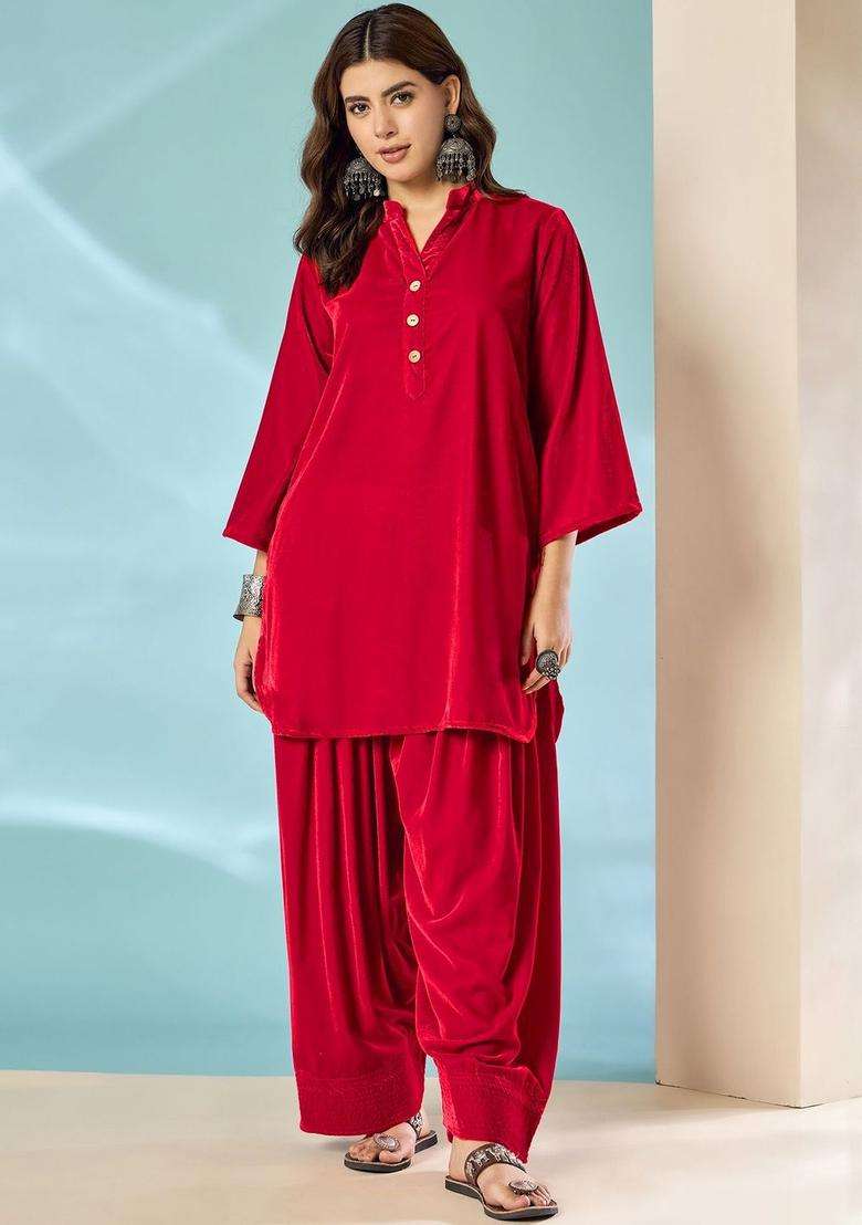 Red Solid Velvet Kurta Set - Indya