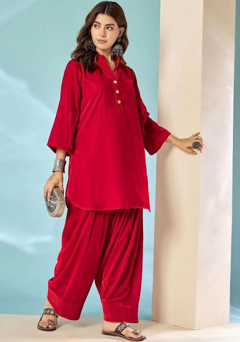 Red Solid Velvet Kurta Set - Indya