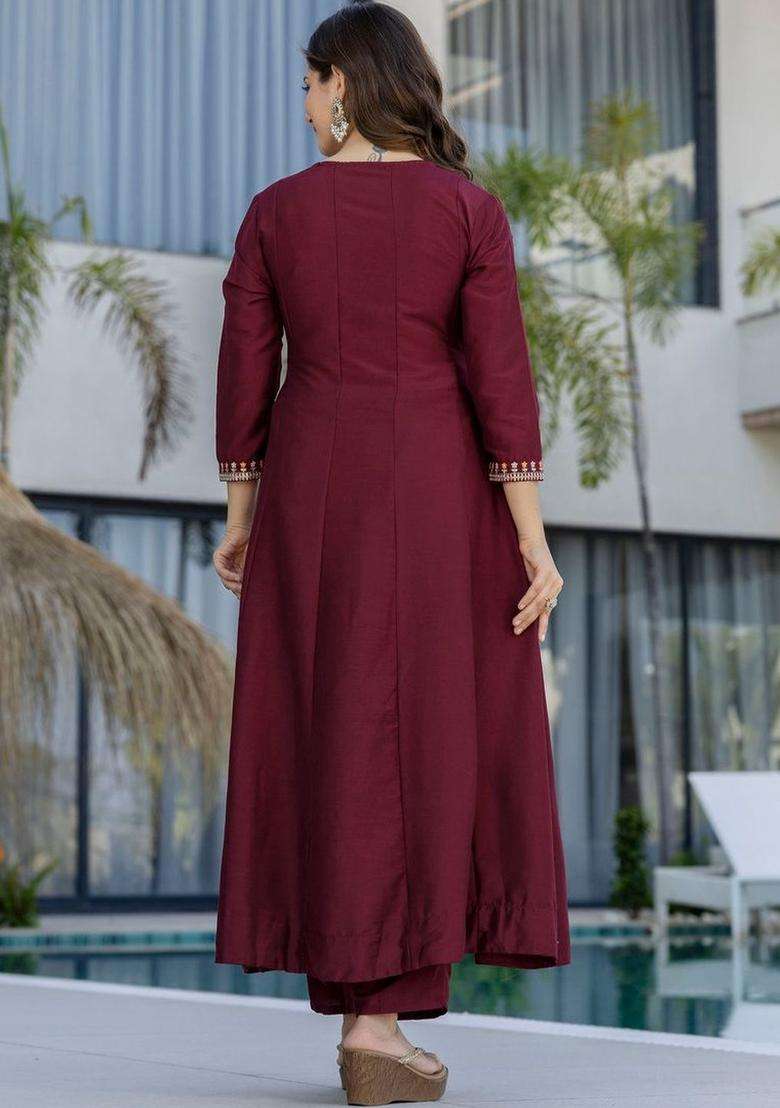 Maroon Embroidered Chinon Kurta Set - Indya