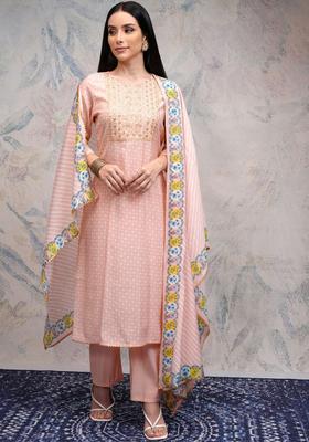 Rose Embroidered Viscose Kurta Set