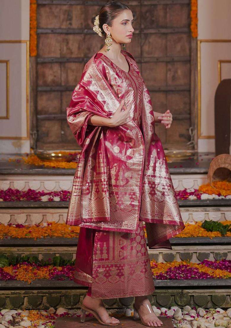 Pink Woven Design Silk Blend Kurta Set - Indya