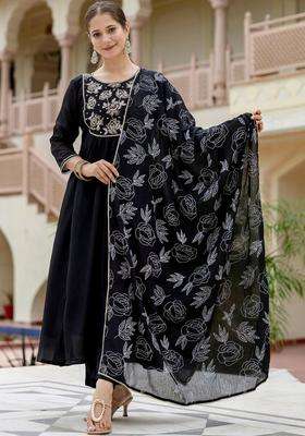 Black Embroidered Chinon Kurta Set