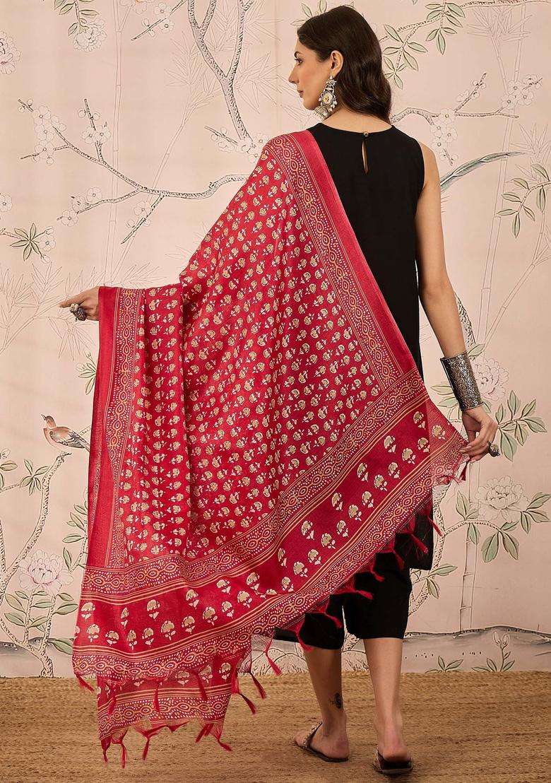 Black Solid Viscose Kurta Set - Indya