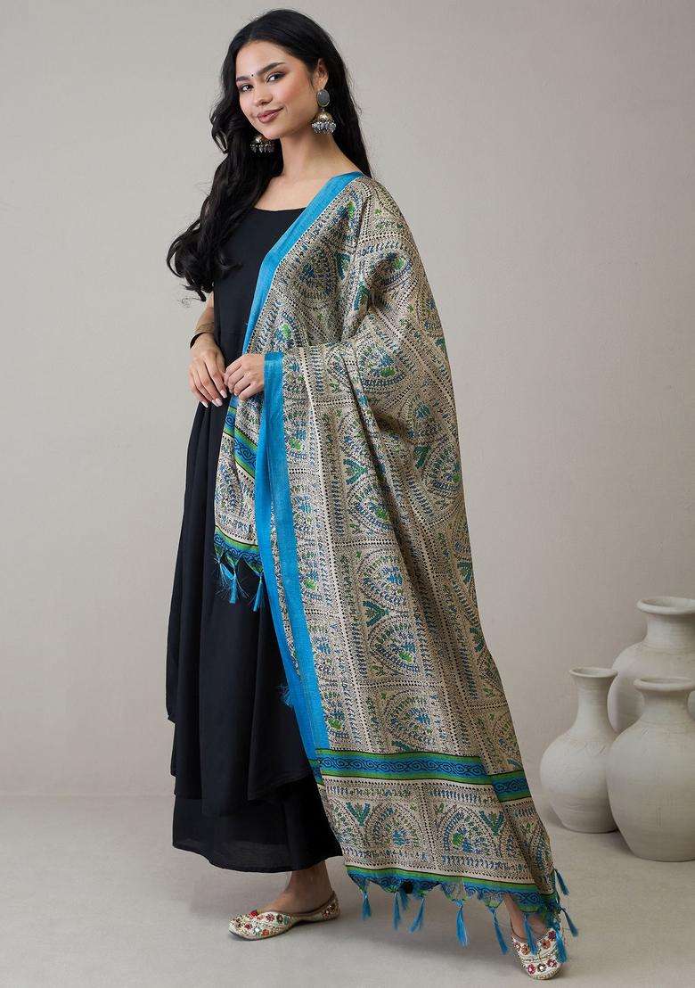 Black Solid Viscose Kurta Set - Indya