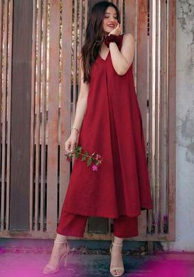 Maroon Solid Viscose Kurta Set