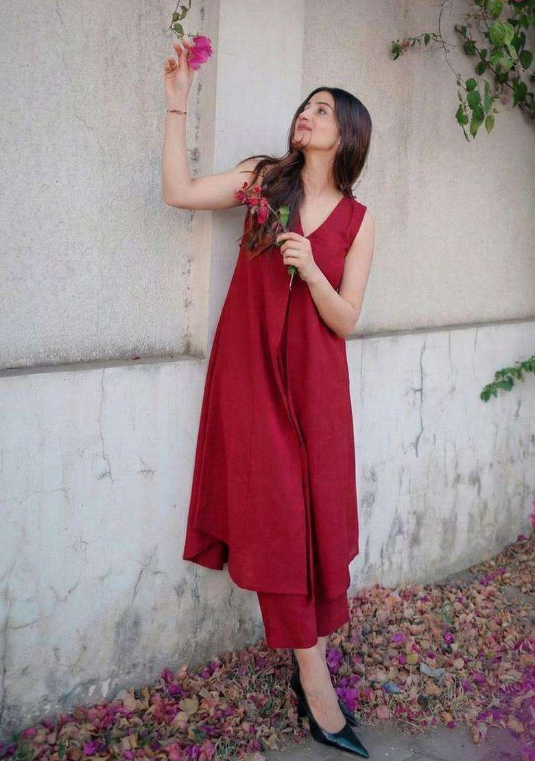 Maroon Solid Viscose Kurta Set - Indya