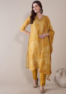 Yellow Printed Silk Blend Kurta Set