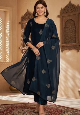 Navy Blue Embroidered Velvet Kurta Set