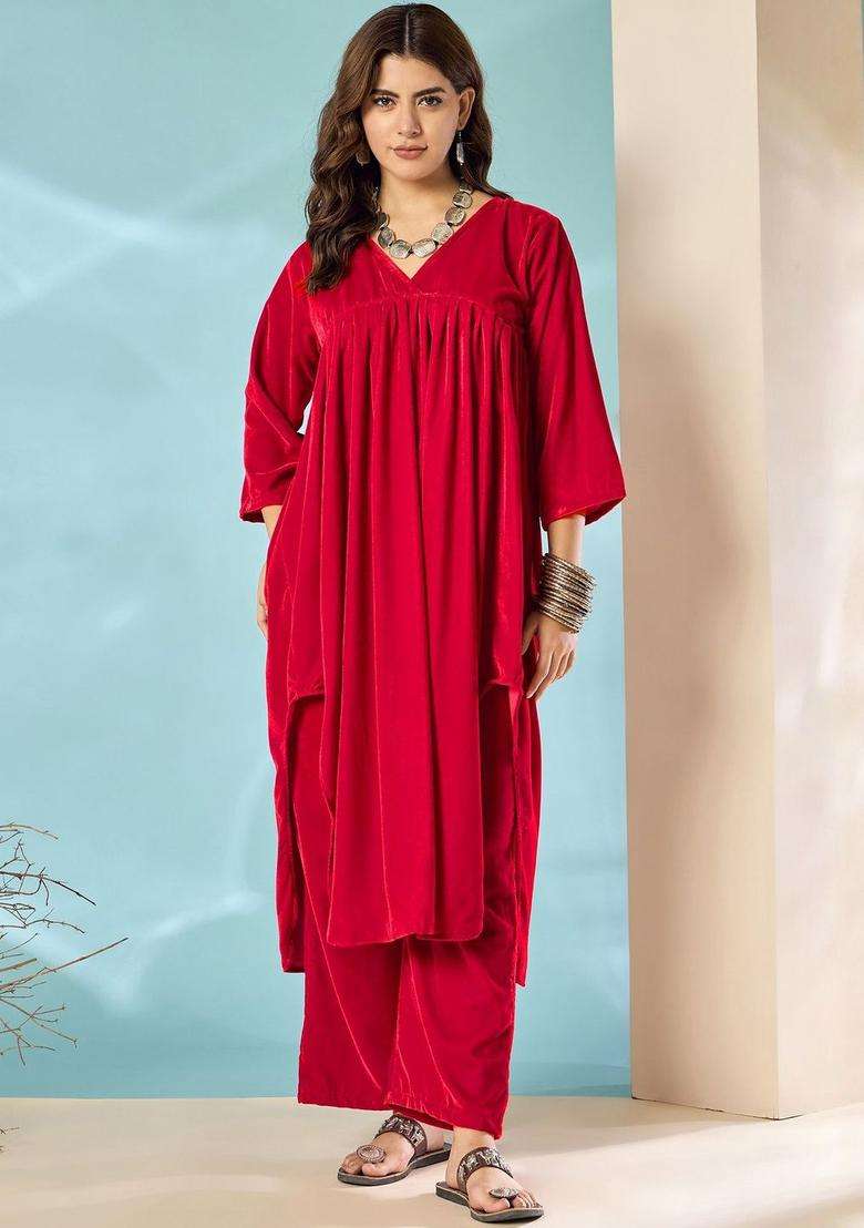 Red Solid Velvet Kurta Set - Indya