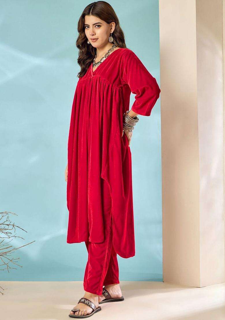 Red Solid Velvet Kurta Set - Indya