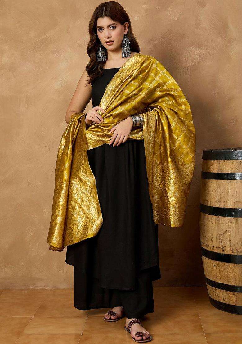Black Solid Viscose Kurta Set - Indya