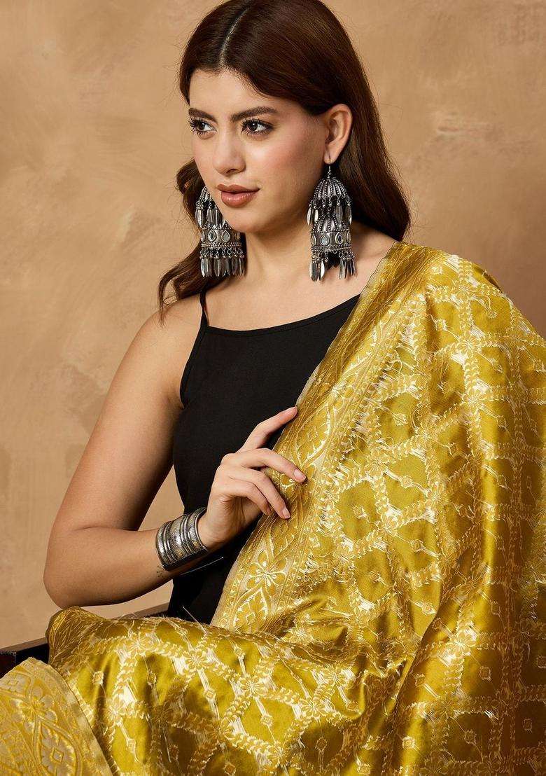 Black Solid Viscose Kurta Set - Indya