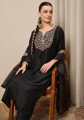 Black Yoke Design Silk Blend Kurta Set