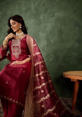 Maroon Embroidered Viscose Kurta Set