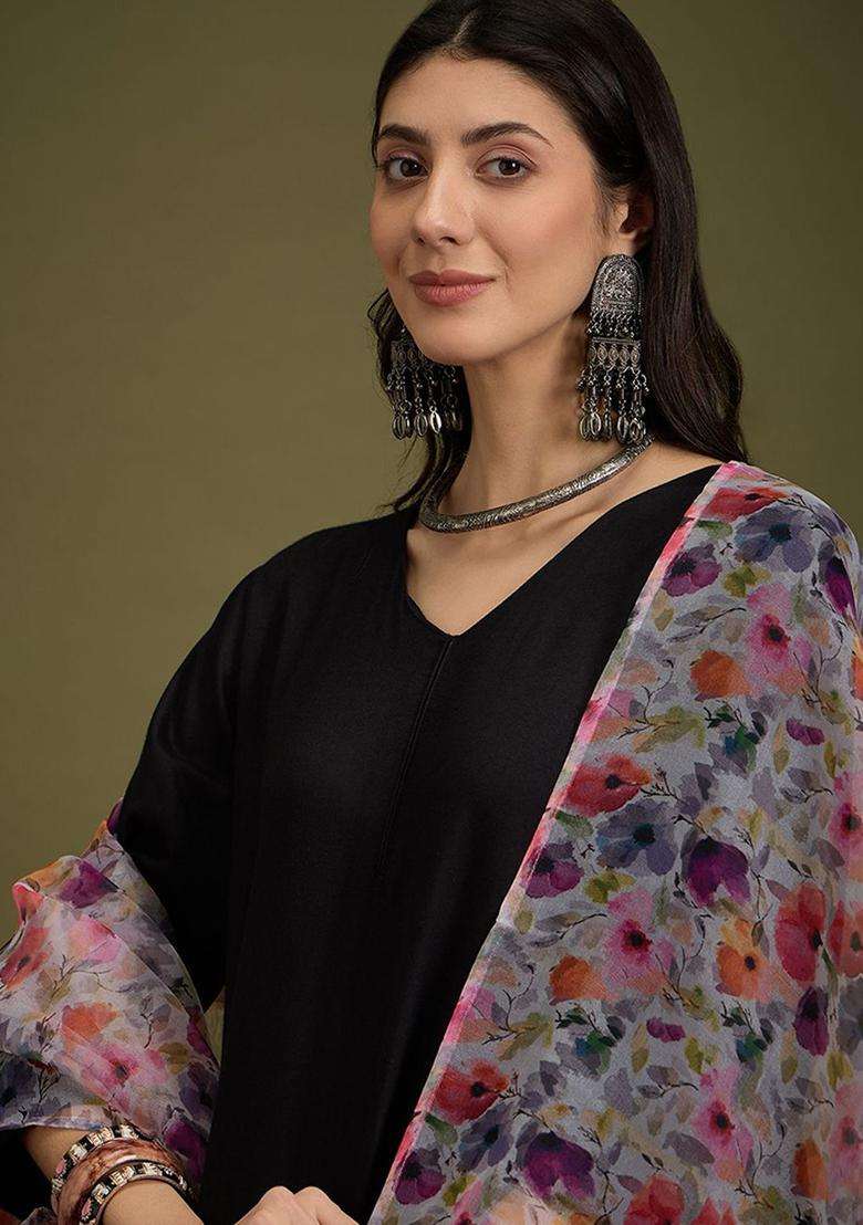 Black Solid Viscose Kurta Set - Indya
