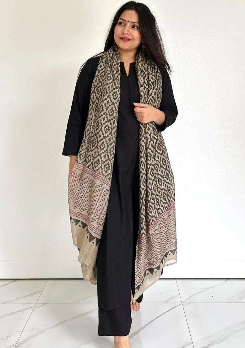 Black Solid Viscose Kurta Set - Indya